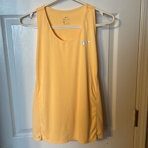 Dri-Fit sleeveless shirt. Size L